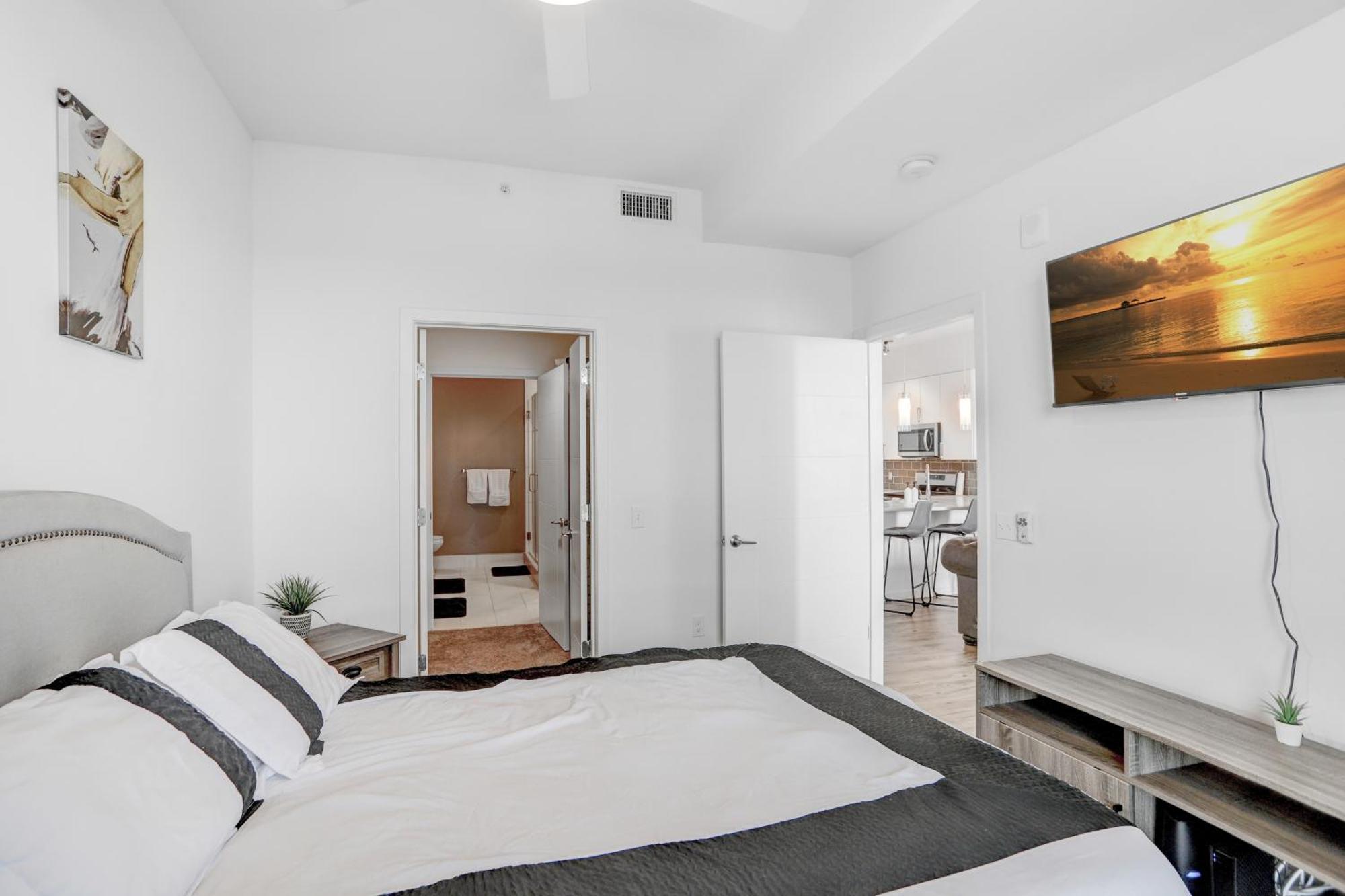 Downtown Tampa Gem 1-Bd W/Pool, Gym, & Sky Lounge Apartment Exterior photo